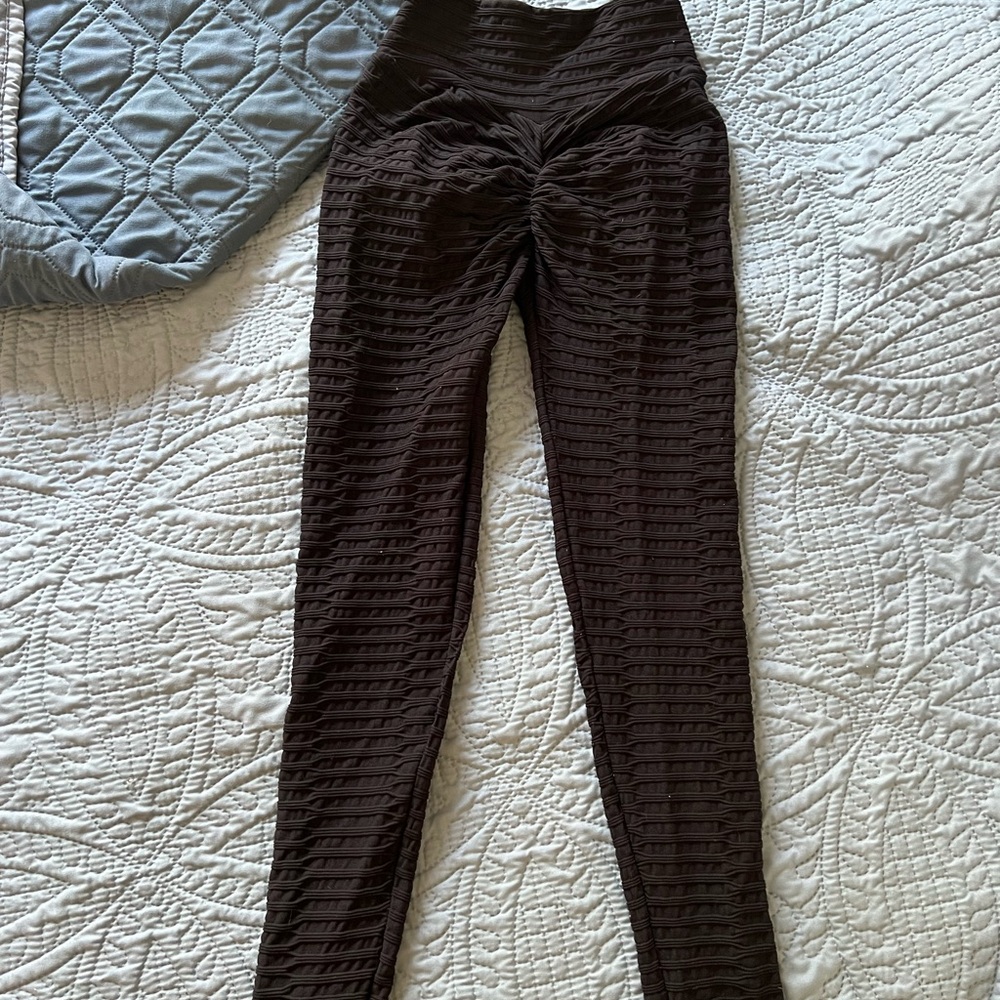 Tahira by KB Butt scrunch leggings